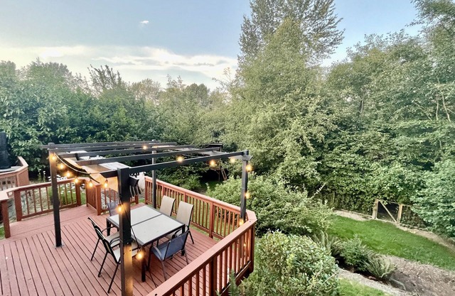 Boutique & Spacious Home w/Parking & Privacy - On Hawaiian Time