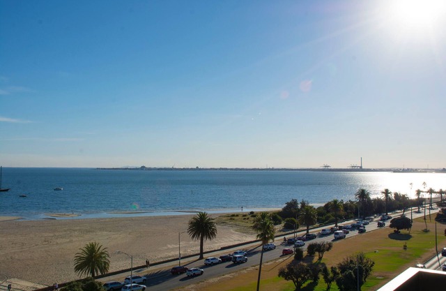 Boutique Stay on St Kilda Beach with amazing views
