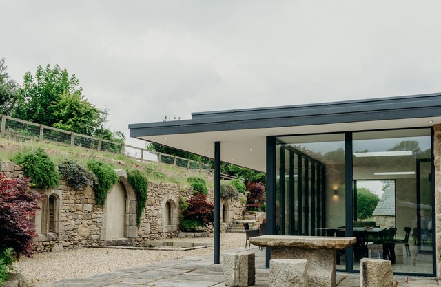 BOWDEN BARN, pet friendly, luxury holiday cottage in Moretonhampstead