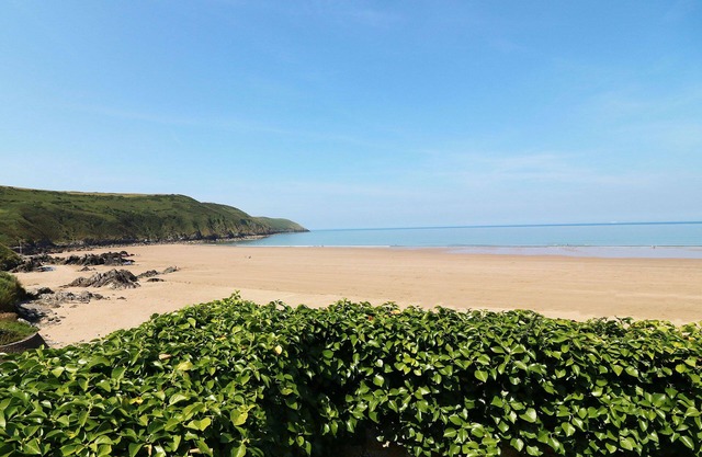 Box Cottage - Sleeps 6 | Pets* | Close To Village