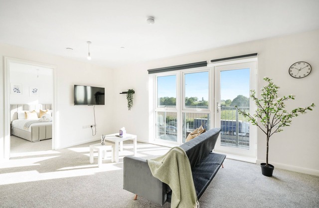 Brand New 2 Bed, 2 Bath Apartment in Luton 27