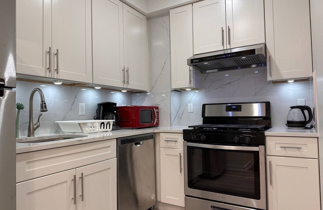 Brand New 2br - Linens Wi-Fi 5th fl