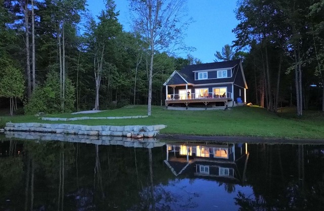 Brand new, 4 bedroom all-season cottage on Green River.