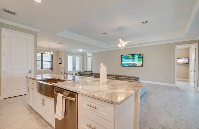 Brand New 5 Bedroom Heated Pool Home with 6 Beds