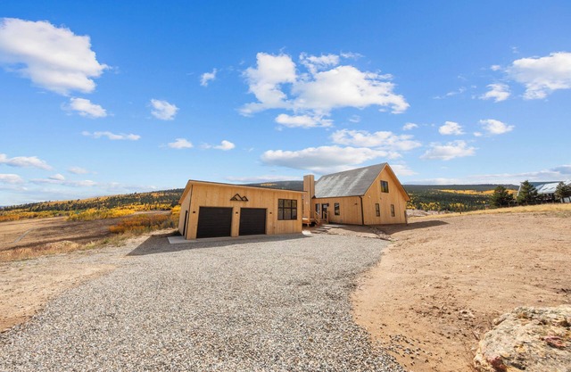 Brand new build 3-bedroom house with WiFi in Fairplay