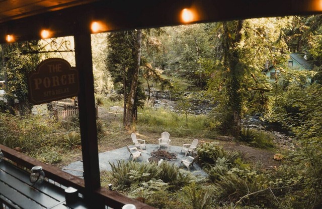 Brand New Cabin on Big Creek 5 mi to Mt Rainier NP