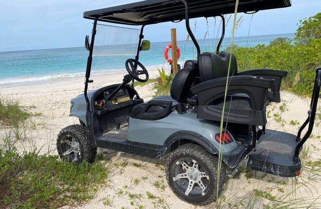 Brand New Designer Home with Pool, Beach, Snorkeling, Golf Cart