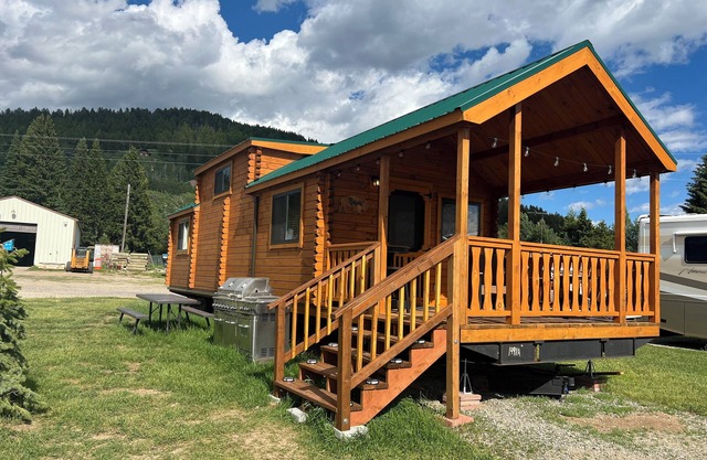 🦬 BRAND NEW FOR 2024! Easy access to Yellowstone NP! 🦬