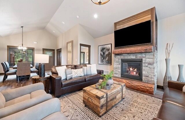 Brand new, heart of the Black Hills, game room, hot tub