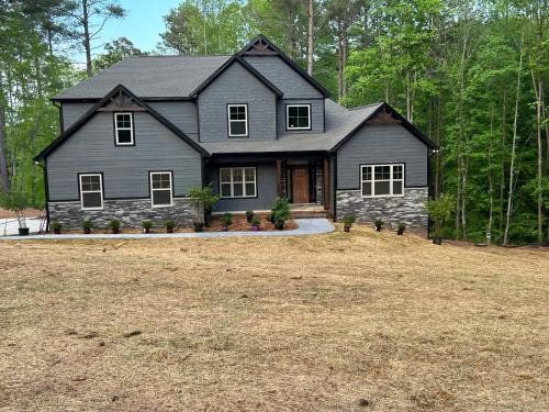 Brand New Lake Norman Home Pool & Hot Tub