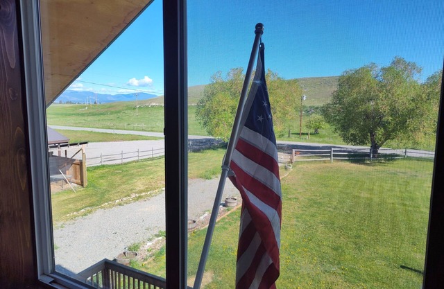 Brand New Lindsay Loft in Northwest Montana!