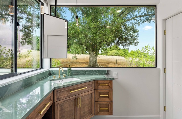 Brand New Listing Mid-Mod Hilltop Retreat Views & Local Wildlife