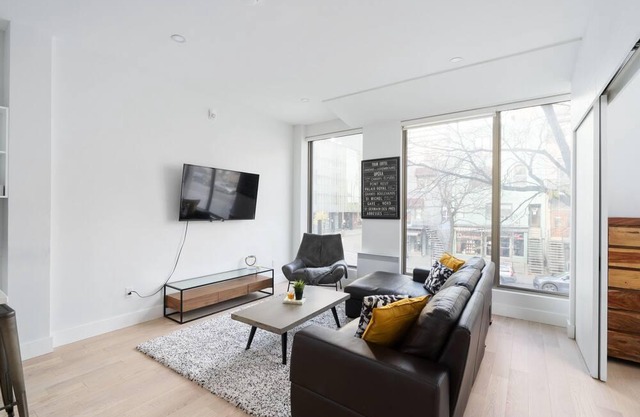Brand new Luxurious oneBDR with private parking