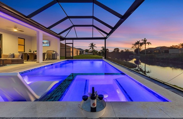 Brand New & Luxurious, Sunsets, Heated Pool & Spa - Villa Palm Breeze - Roelens