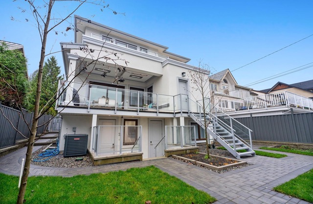 BRAND NEW Luxury 2 Bedroom Laneway House
