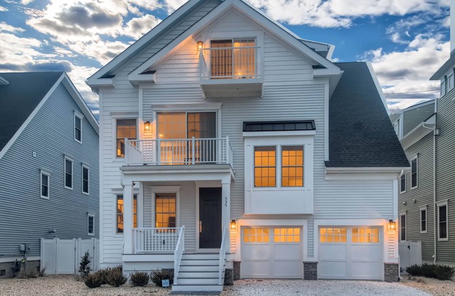 Brand New - Ocean View - Steps to Beach- With Private Pool
