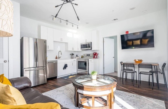 Brand New Parkview with Balcony in Old Fourth Ward