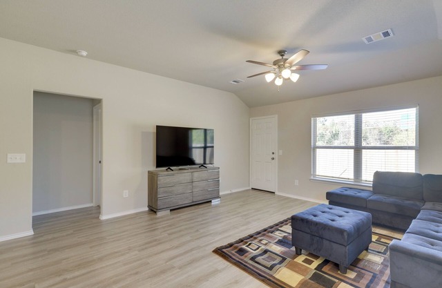 Brand New Spring Home < 1 Mi to Old Town!