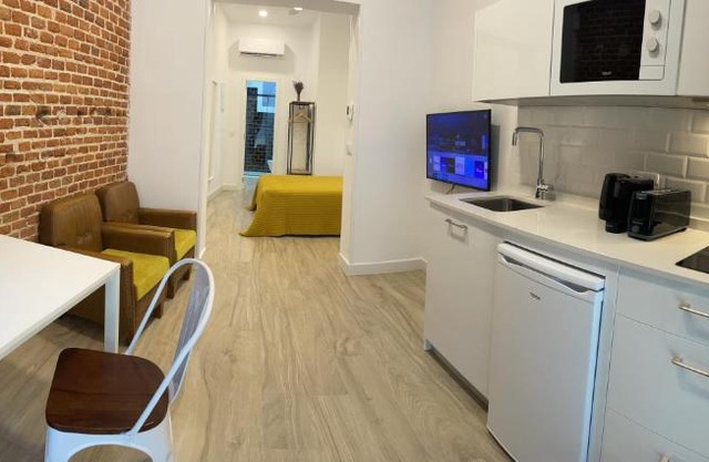 Brand NEW Studio Centro, Atocha - Museums