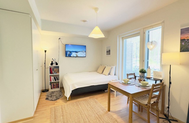 Brand-new studio surrounded by forest, All New Cozy Home in Turku