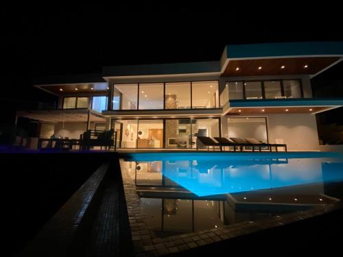 Brand new - ultra luxury villa Lavender Boka Hill
