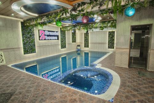 Brandel House