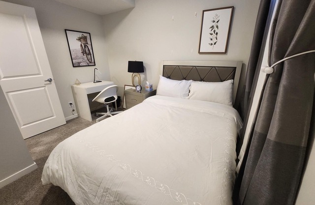 Brandnew cozy 2 bedroom suite NW Calgary