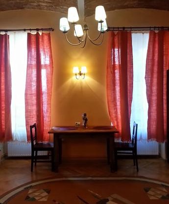 Brasov Apartment in Historic Center