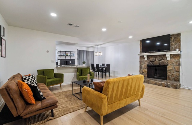 Braves & Battery Park Luxury Pad