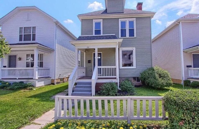 Breath of Fresh Air House- 3 BR 2BA