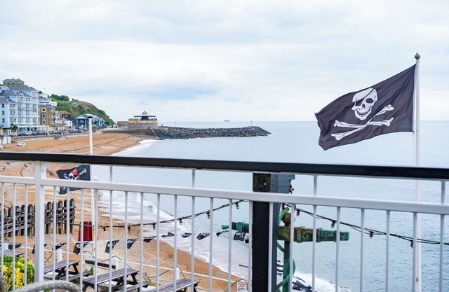 Breathtaking 180° Ocean Views