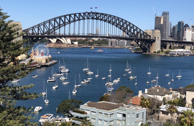 Breathtaking Sydney Harbour Views from Stylish Harbourside Studio