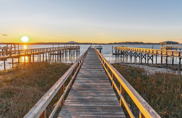 Breathtaking Sunset Views on River w/Private Dock by Lucky Savannah