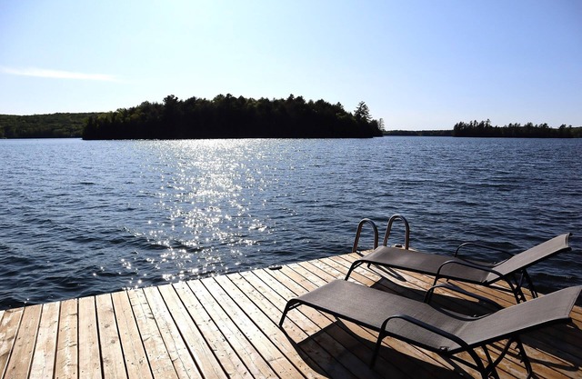 Breathtaking Views | Cozy Waterfront Cottage