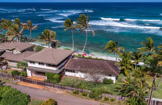 Breathtaking views at the private direct Beach/ocean front Pineapple Pad 30 nts
