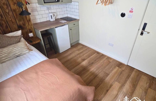 Breeze Room 10 - Peaceful Single - New Forest