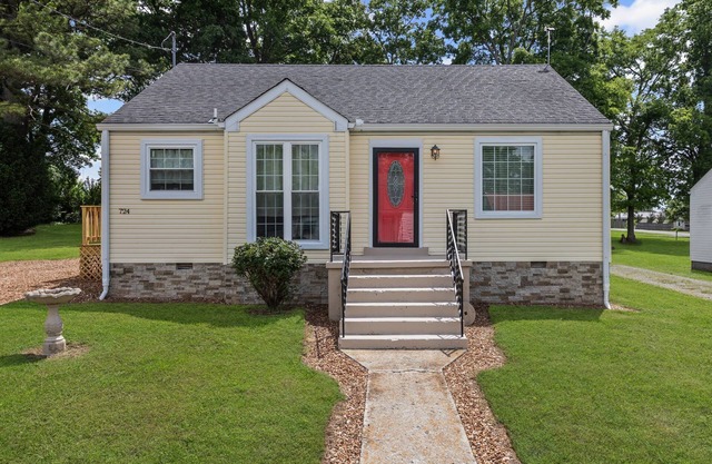 BreezeHome Cottage- Cozy Modern Stay in Shelbyville, Tn