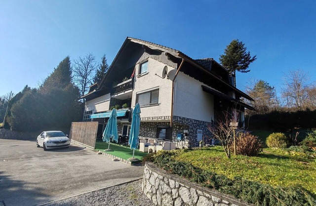 Brezovica Spacious Family-Friendy Apartment - Two Bedroom Apartment with Balcony