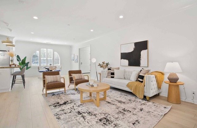 Bright 3BR Hanging Garden Getaway｜Garage Access｜Flexible Lease｜Pet-Friendly #58