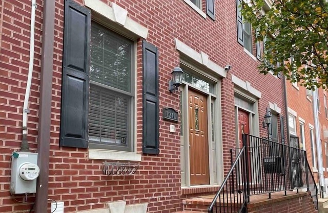 Bright 5 Bedrooms 5.5 Bathrooms at Sprint Garden