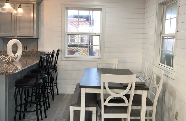 Bright and airy Camp right on the Gulf