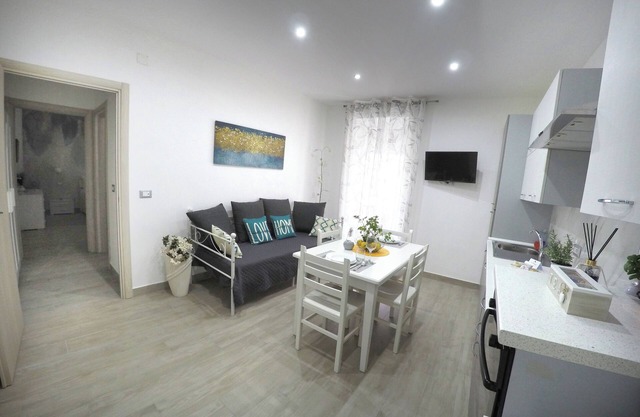 Bright apartment 10 minutes from Ortigia