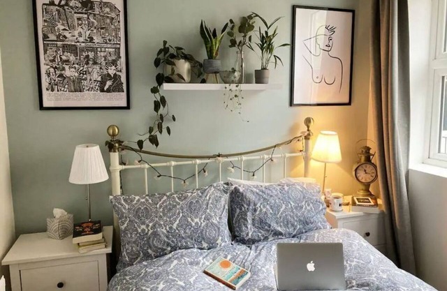 Bright, book-filled flat in artsy Stokes Croft