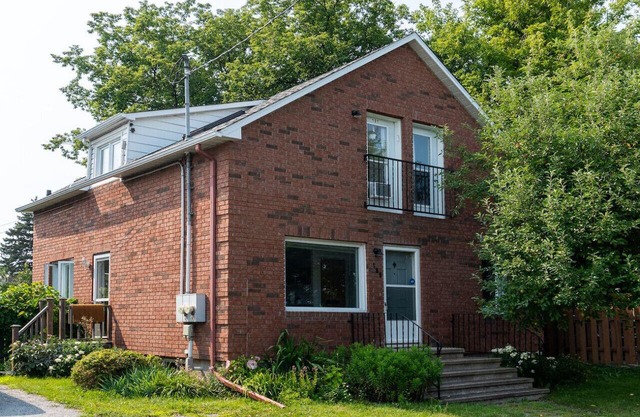 Bright + clean 2-bedroom home in Gatineau, QC