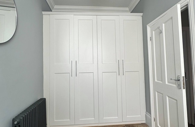 Bright & Cosy Two-Bedroom Flat with Garden