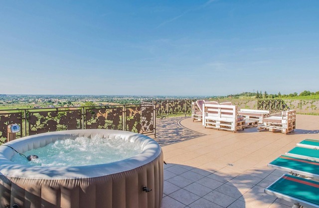 Bright detached house surrounded by rolling hills, 8 km from Rimini, 23 km from Riccione and 15 km f