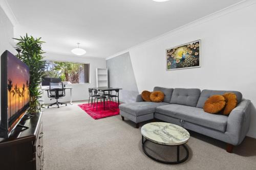 Bright Marrickville Apartment with Balcony & Parki