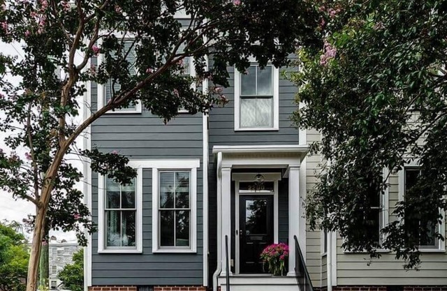 Bright & Modern 3BR | Walk to Dining and Park