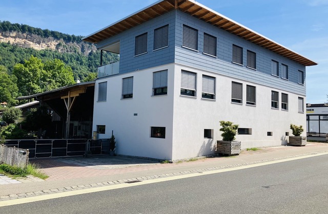 Bright, modern furnished vacation apartment on the Ach.