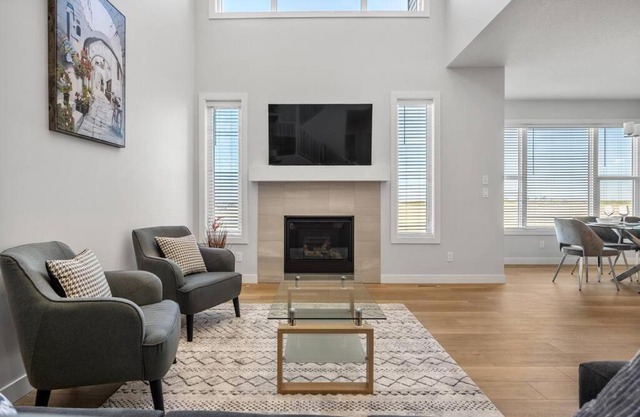 Bright & Spacious 3 Beds Luxury Home in SE Calgary